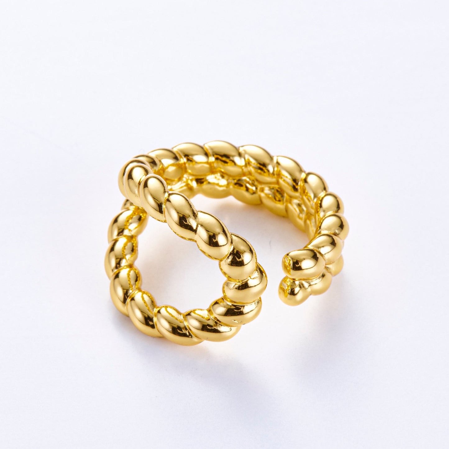 twist circle ring